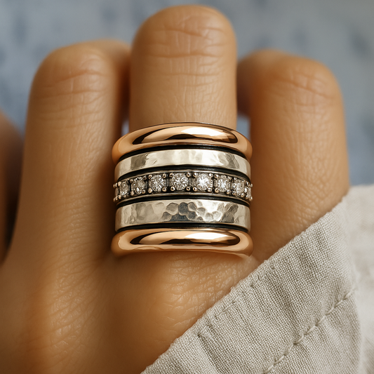Vintage-Ring mit breitem Schichtdesign in Gold