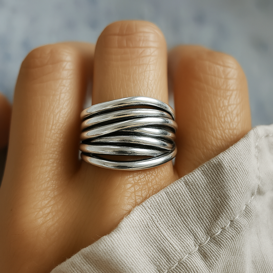 Verstellbarer Ring aus 925er Sterlingsilber im Layered-Design