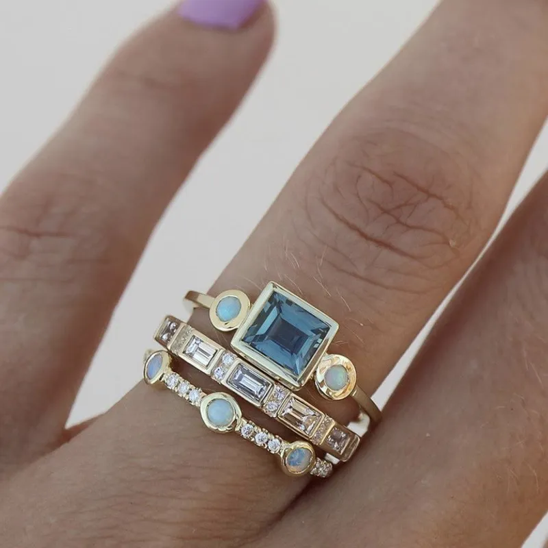 Vintage-Ring-Set mit blauem Kristall