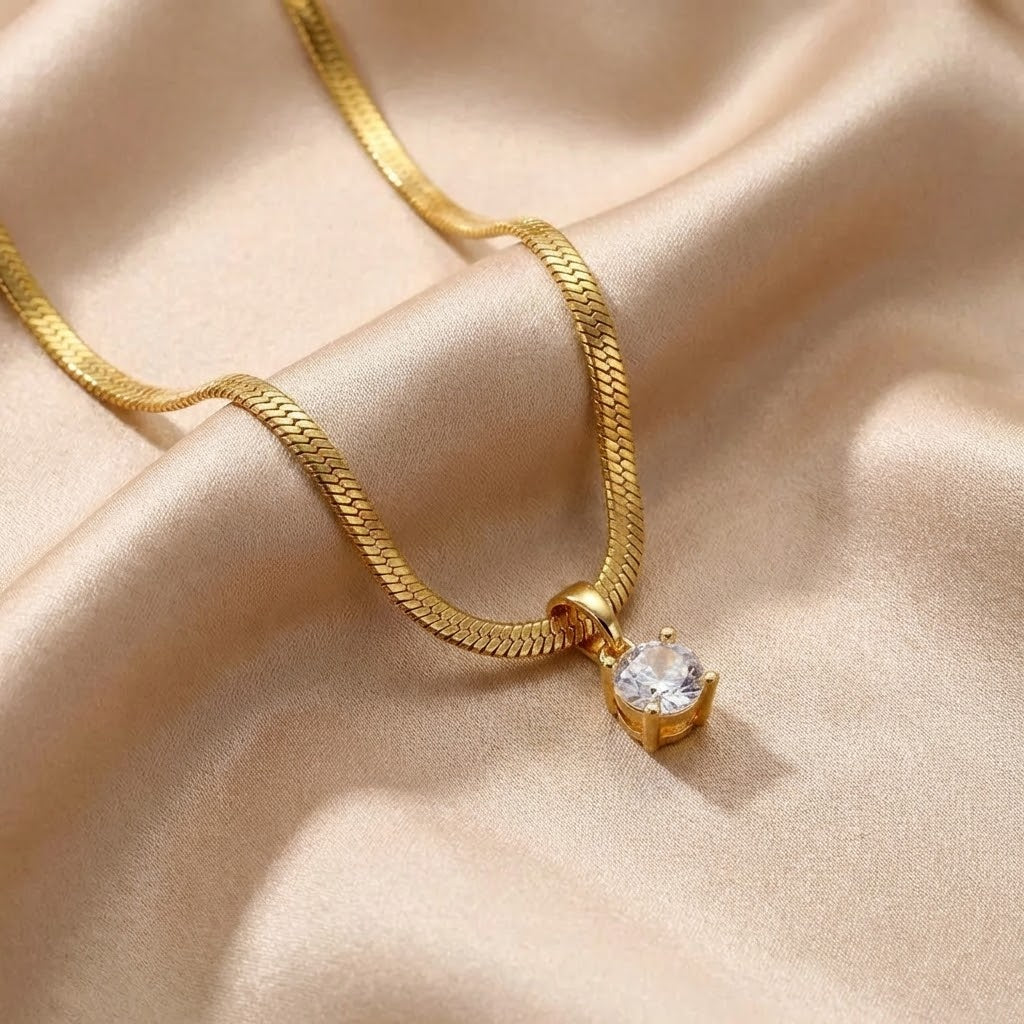 Collar Colgante Elegante con Piedras de Strass | Oro