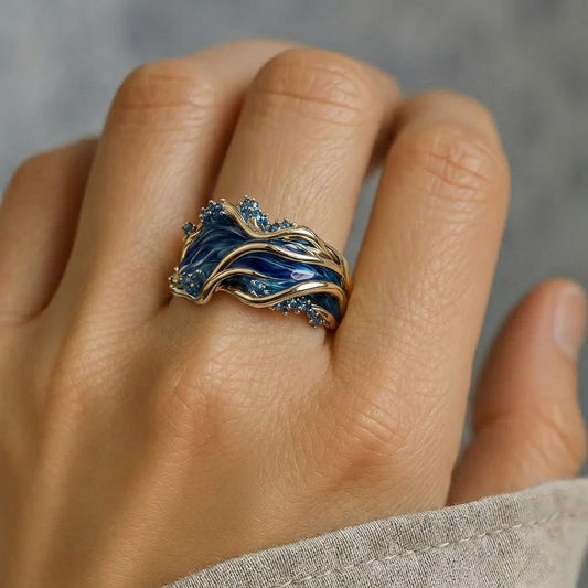 Vintage-Goldring mit Wellen-Design